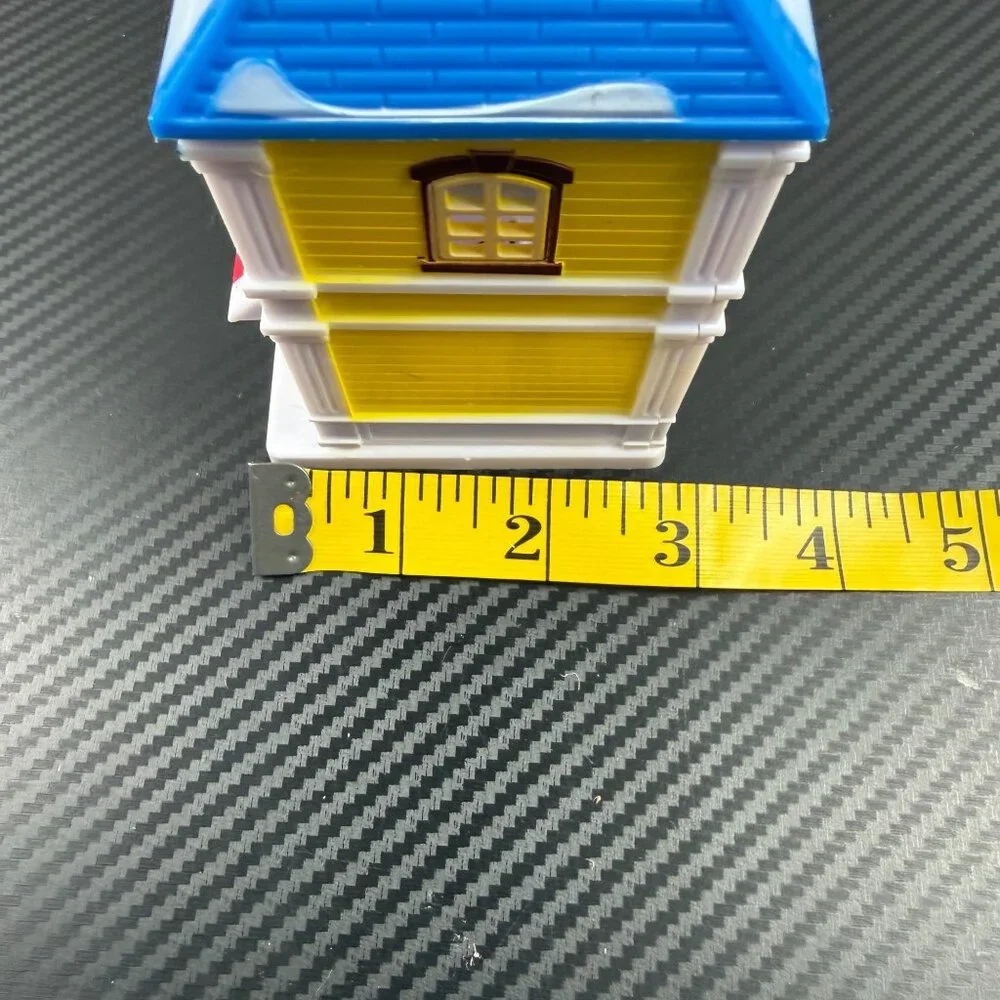 Cobblestone Corners Café Miniature Lighted Building Battery Operated Village
